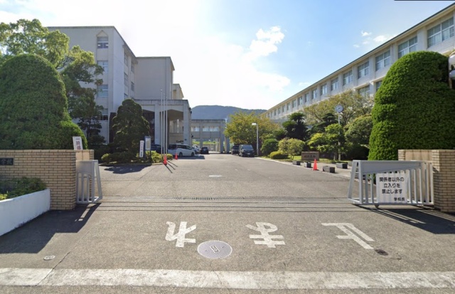 高校・高専　静岡県立静岡商業高等学校（高校・高専）まで2275m