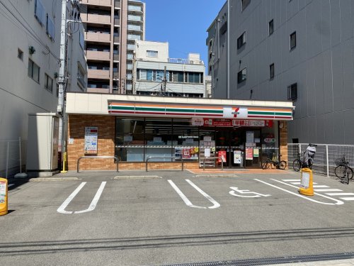 コンビニ　セブンイレブン 大阪京町堀1丁目店（コンビニ）まで279m