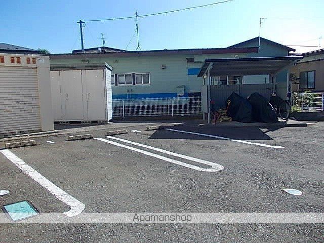 駐車場　駐車場