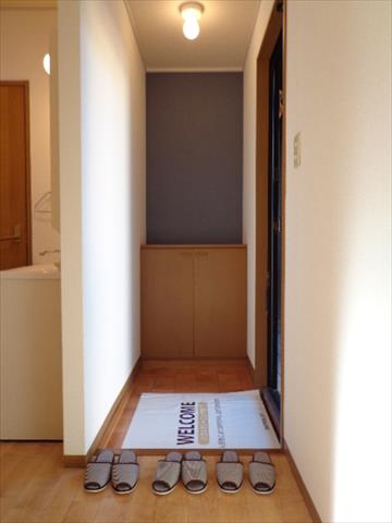 プレジール西島 B棟の玄関写真