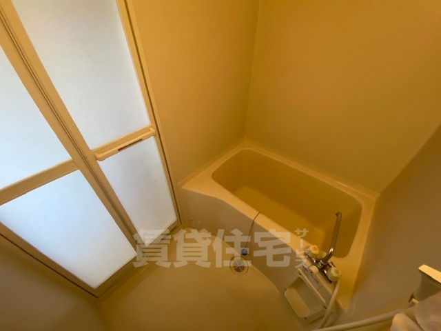京阪本線 御殿山駅 徒歩13分 2階建 築28年の風呂写真