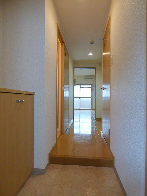 玄関　※写真と異なる場合は現状優先。