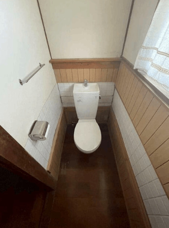 赤坂二丁目17番貸家のトイレ写真