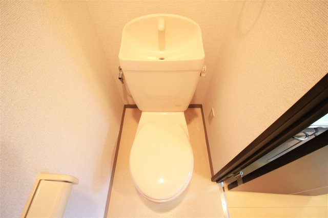 パルトネールさとのII番館のトイレ写真