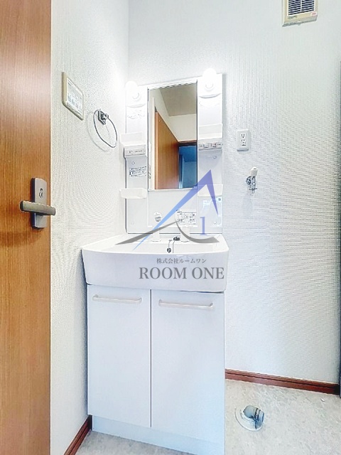 洗面設備　洗面台です。