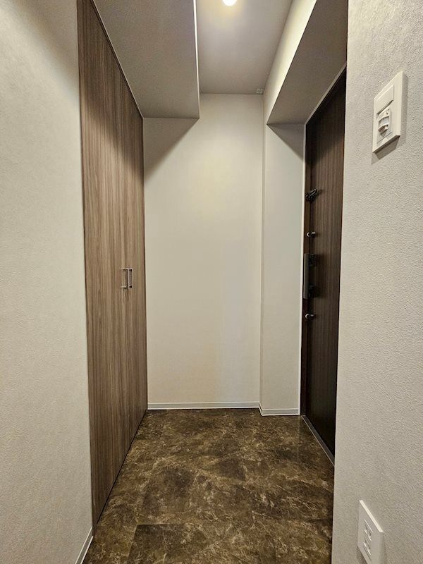 玄関　※同間取り他号室参照
