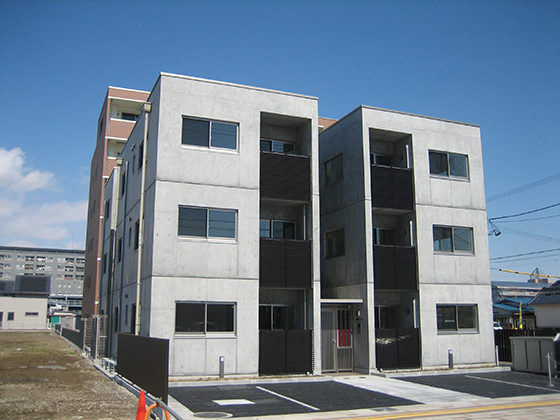 長野市大字栗田のマンションの建物外観