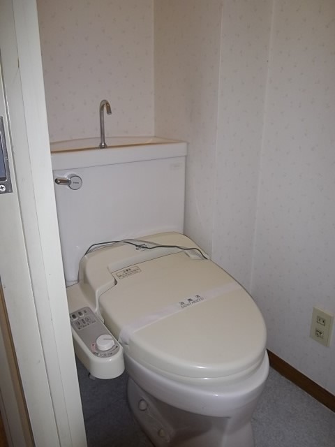 ベルシェ松戸Iのトイレ写真