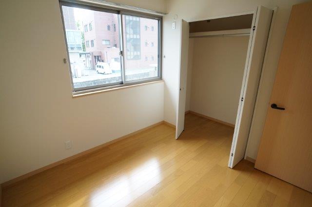 その他部屋・スペース　中央洋室