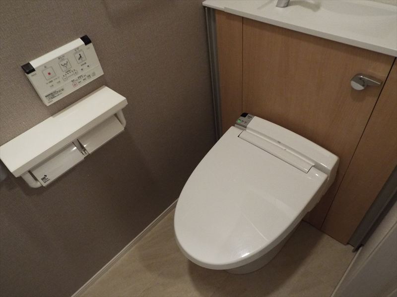 レーヴフロンスCのトイレ写真