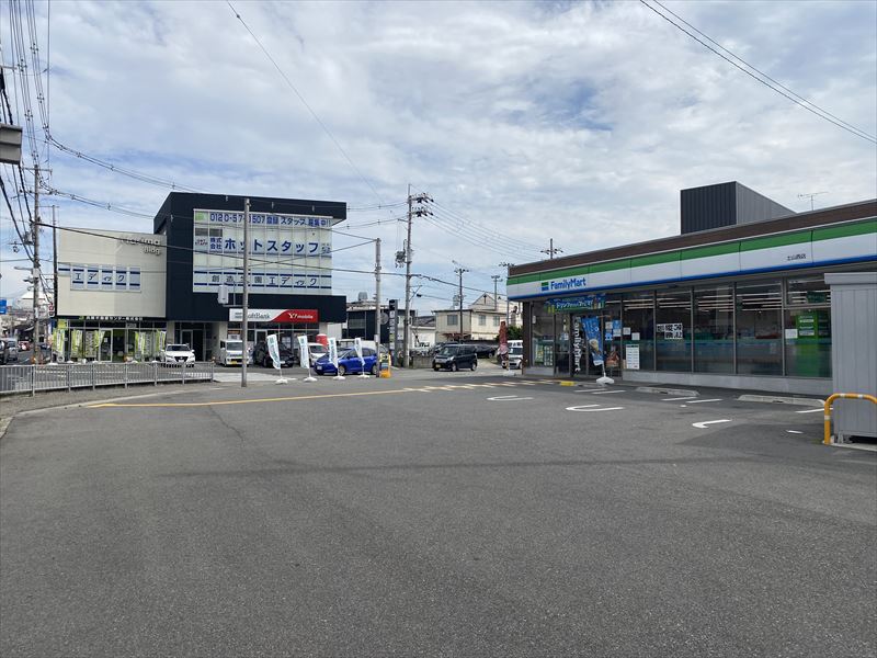 コンビニ　ファミリーマート土山駅前店（コンビニ）まで435m