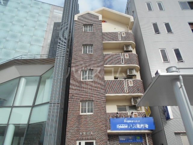 磐田市中泉のマンションの建物外観
