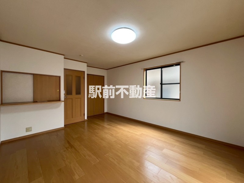 居室・リビング　※同物件別部屋の参考写真・現況優先