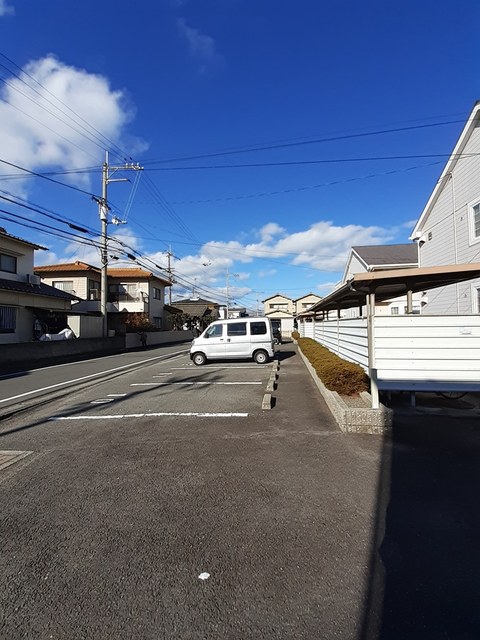 【ウエストコート　Ｂの駐車場】