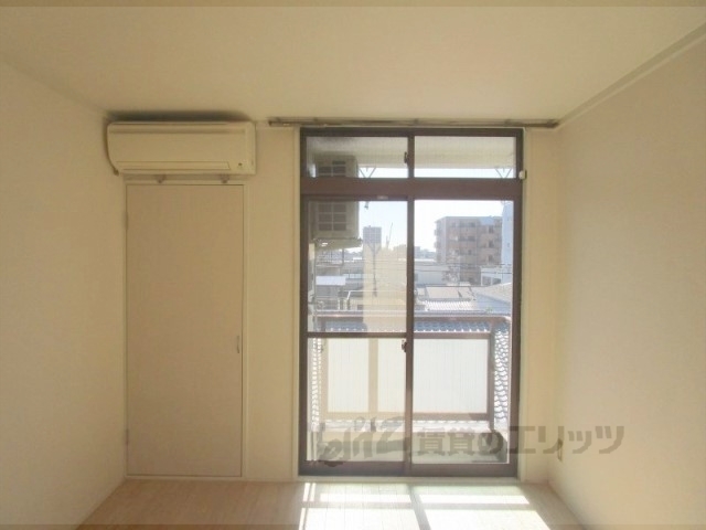 居室・リビング　洋室