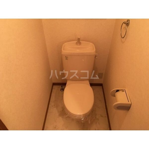 【島田市志戸呂のアパートのトイレ】