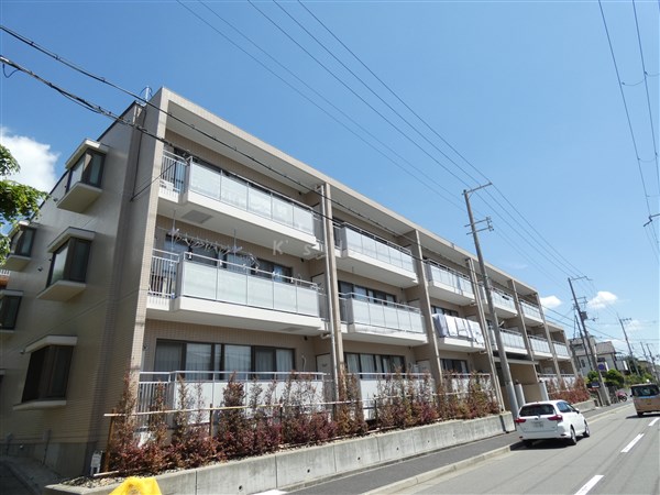 神戸市東灘区本山中町のマンションの建物外観