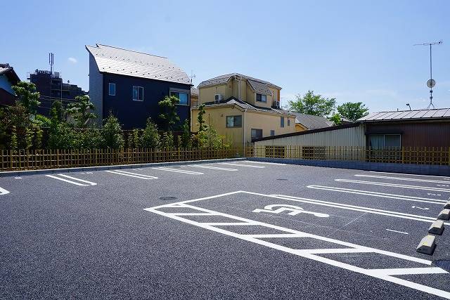 【和庵　丘の駐車場】