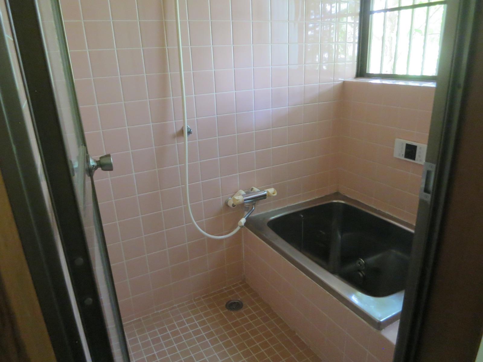 バス・シャワールーム　追い焚き付き