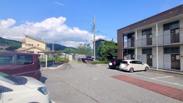ＪＲ中央線 岡谷駅 徒歩52分 2階建 築27年の外観写真