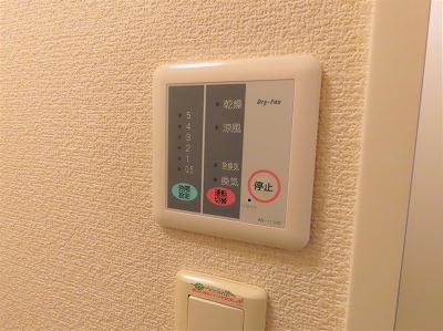 洗面設備　浴室乾燥機能付き