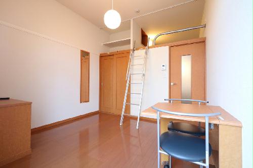 居室・リビング　当社人気のロフトタイプ！開放的なお部屋が好きな人へ