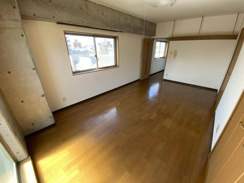 居室・リビング　リビング