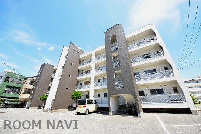 【awa bldg no1のエントランス】