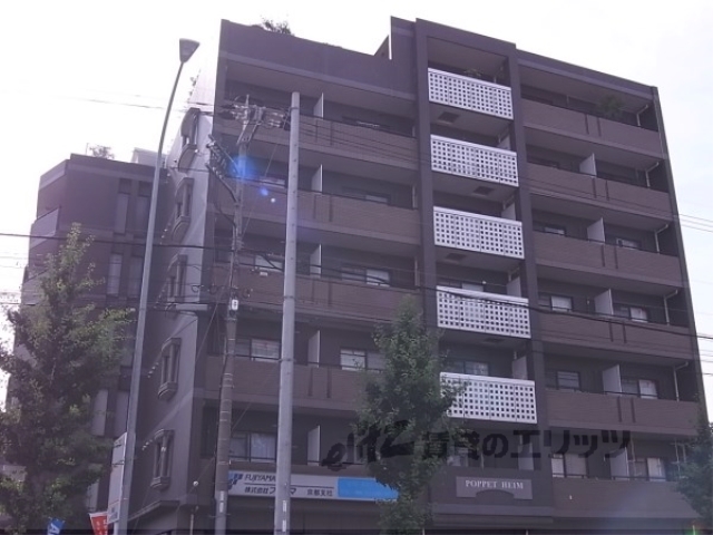 京都市伏見区竹田中川原町のマンションの建物外観