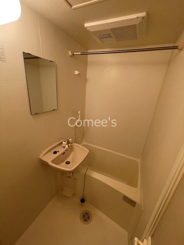 バス・シャワールーム　バスルーム