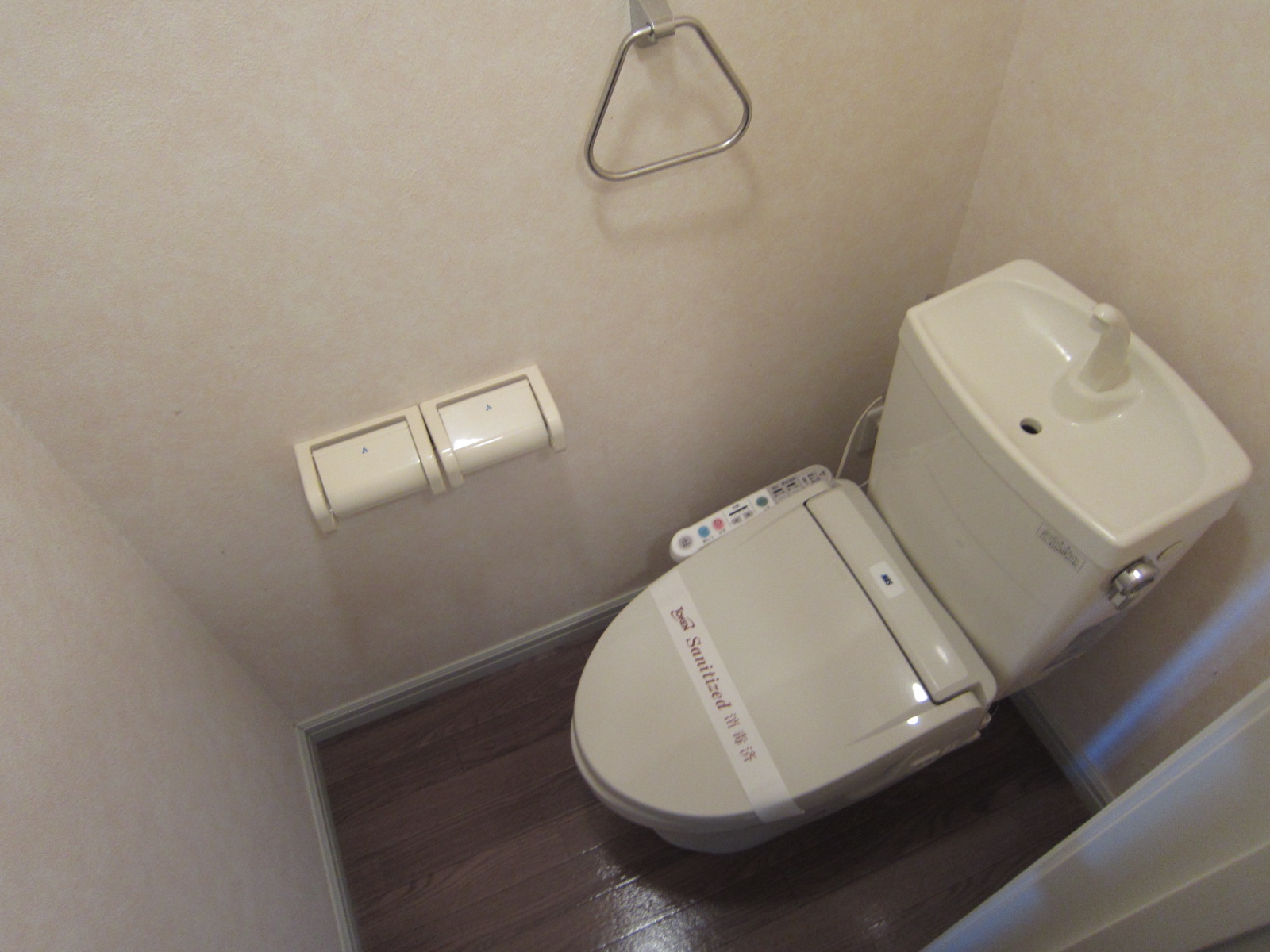 トイレ　室内写真は別室です