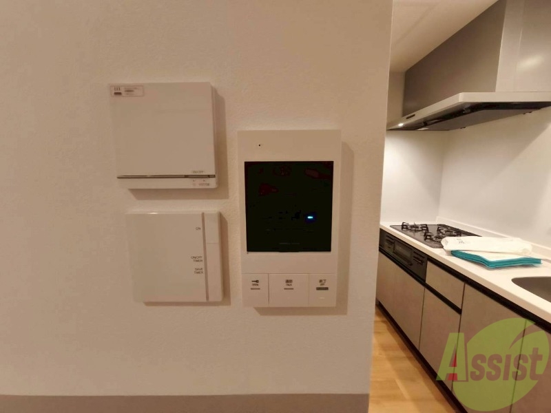 セキュリティ　モニタ付インターホンでセキュリティ面も安心です。