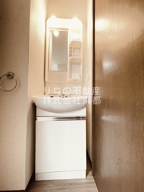 洗面設備　独立洗面台なら落ち着いて身支度ができます☆