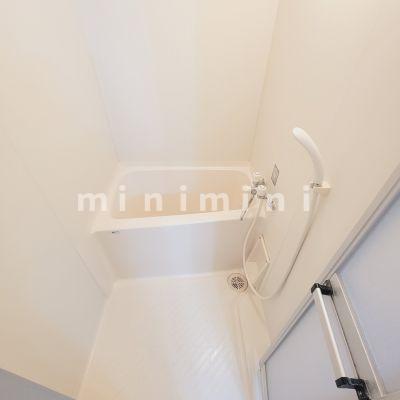 バス・シャワールーム　※写真は別号室のものですので現状優先とさせていただきます