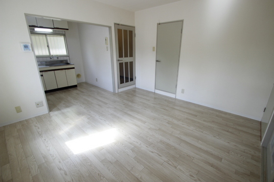 居室・リビング　※別部屋の写真です