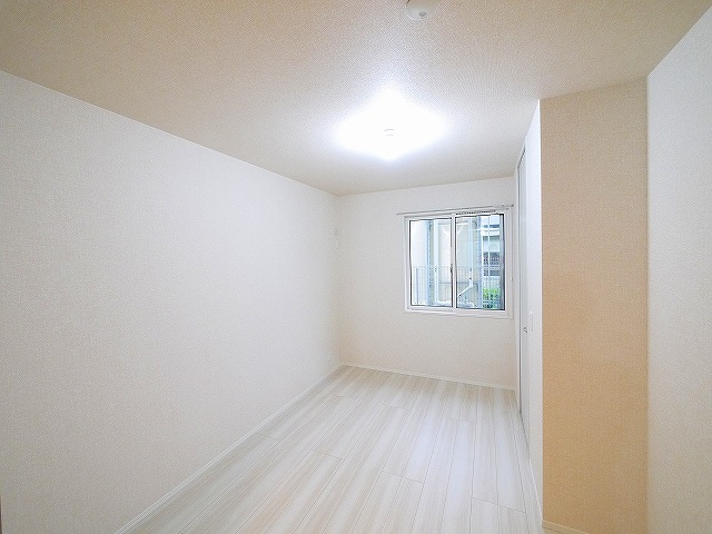 その他部屋・スペース　使い勝手のいい寝室です