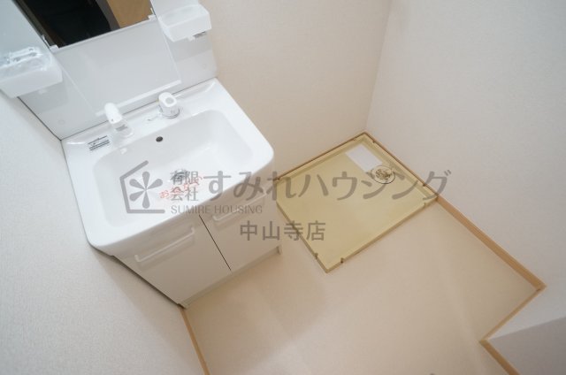 バルコニー　参考、同建物・同間取りの号室