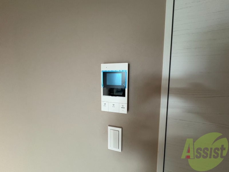 セキュリティ　ＴＶモニター付インターホンです。来客者の顔が見えるので安心！