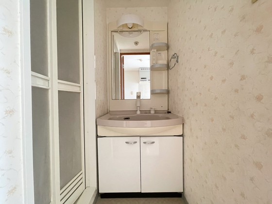 洗面設備　※別部屋の写真です