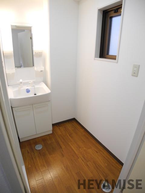 洗面設備　※同間取りの別の階のお部屋の画像です※