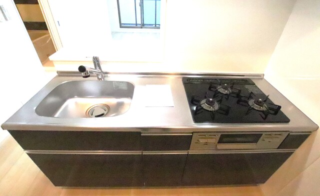 キッチン　※同間取別部屋※ご参考写真です