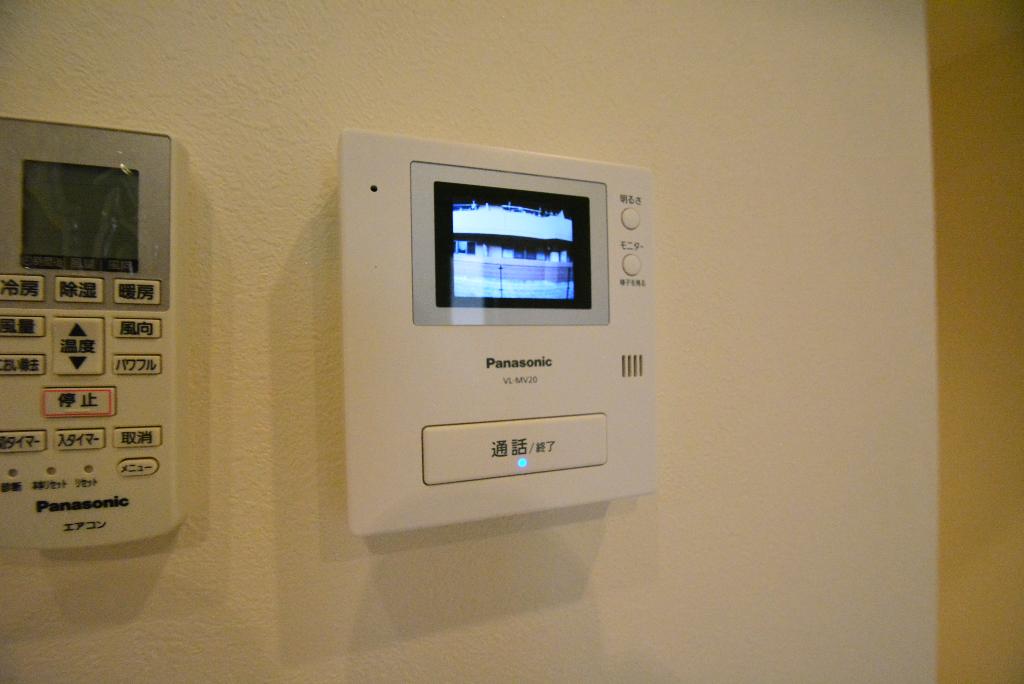 セキュリティ　カメラ付インターホン