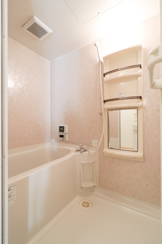 バス・シャワールーム　図面と現状が相違がある場合には現状を優先