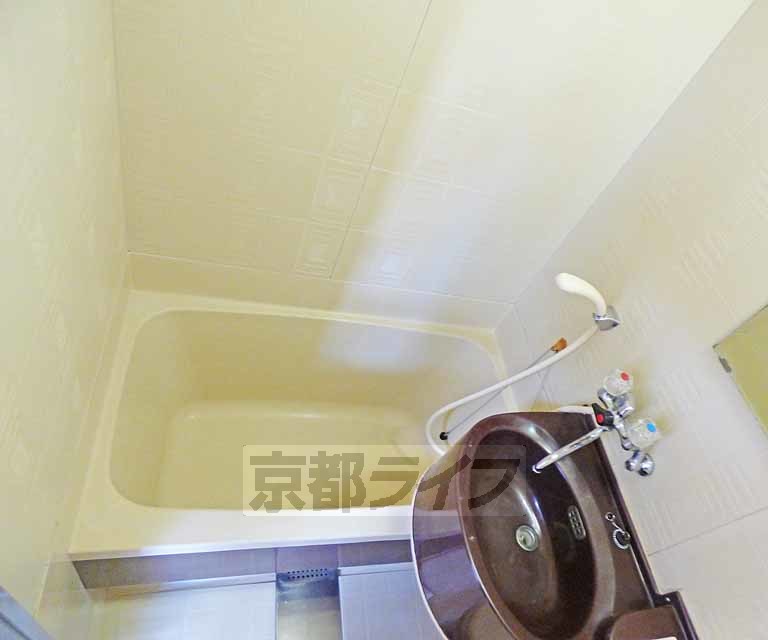 バス・シャワールーム　お風呂です。