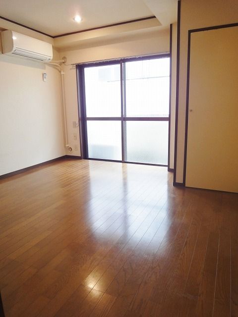 居室・リビング　★お部屋探しは株式会社タウンハウジング東京まで★