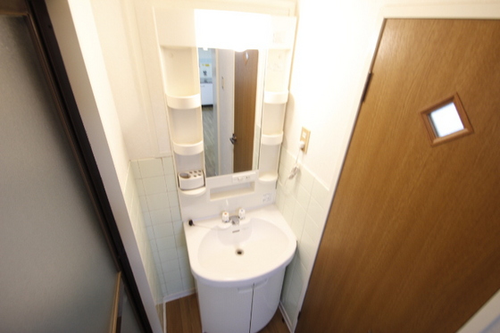 洗面設備　※別部屋の写真です