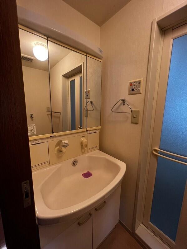 洗面設備　西落合3丁目戸建