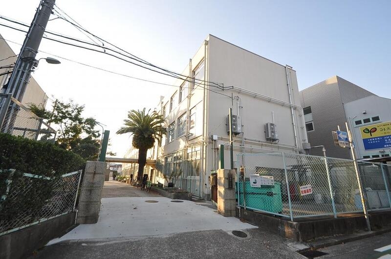 小学校　神戸市立垂水小学校（小学校）まで417m