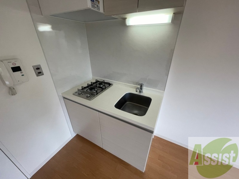 キッチン　洗い場が大きくて洗い物もしやすそうです。