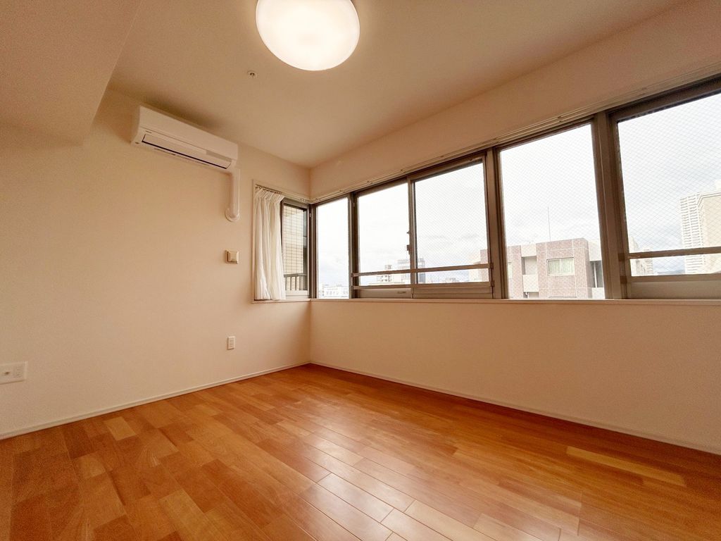 その他部屋・スペース　約7.2帖　エアコン・照明あり